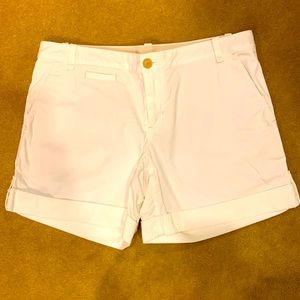 BANANA REPUBLIC WOMENS ECRU SIZE 4 CUFFED SHORTS WITH BUTTON DETAIL